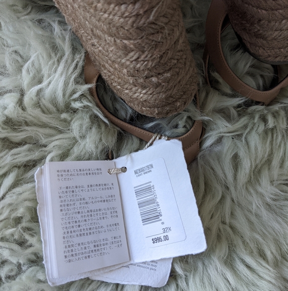 Brunello Cucinelli Leather Wedge Sandal. - Picture 11 of 15